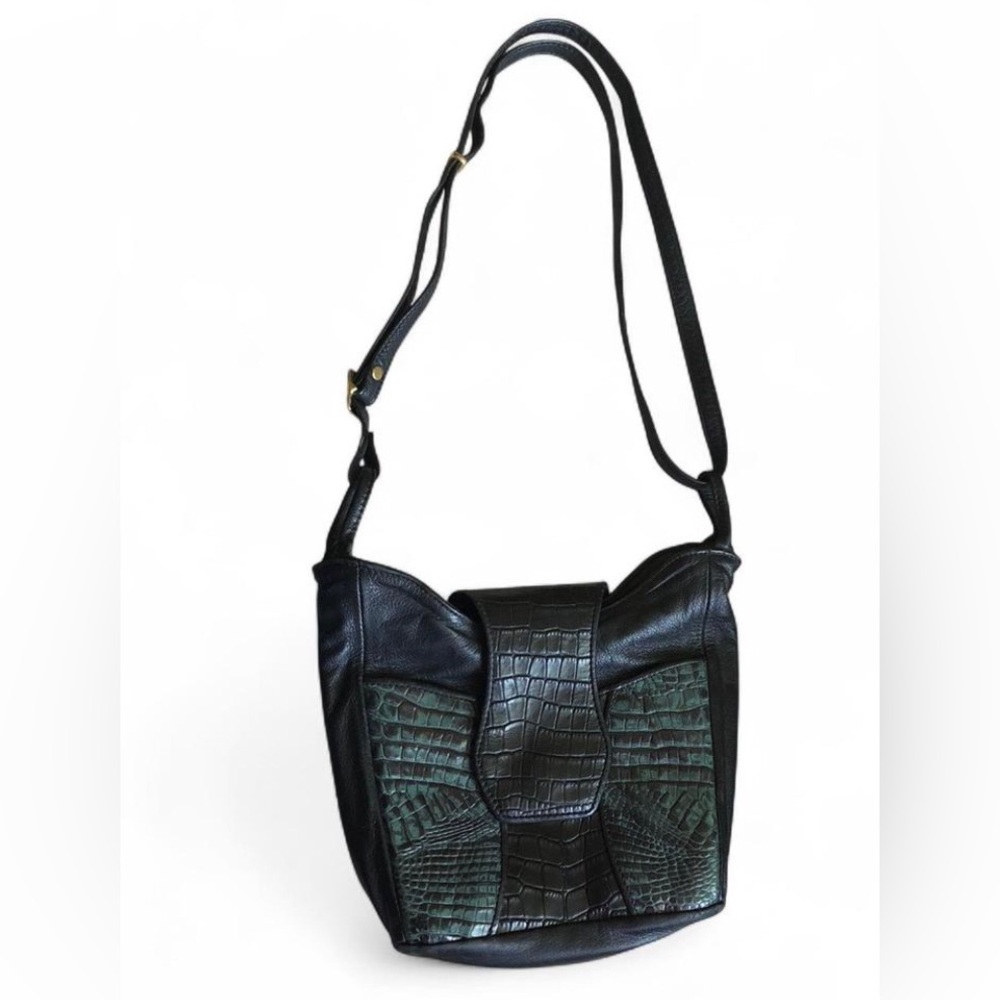 D'Onofrio Black/Green Leather Purse Crocodile Texture With Adjustable Strap